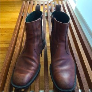 Brown side zipper Kenneth Cole boots